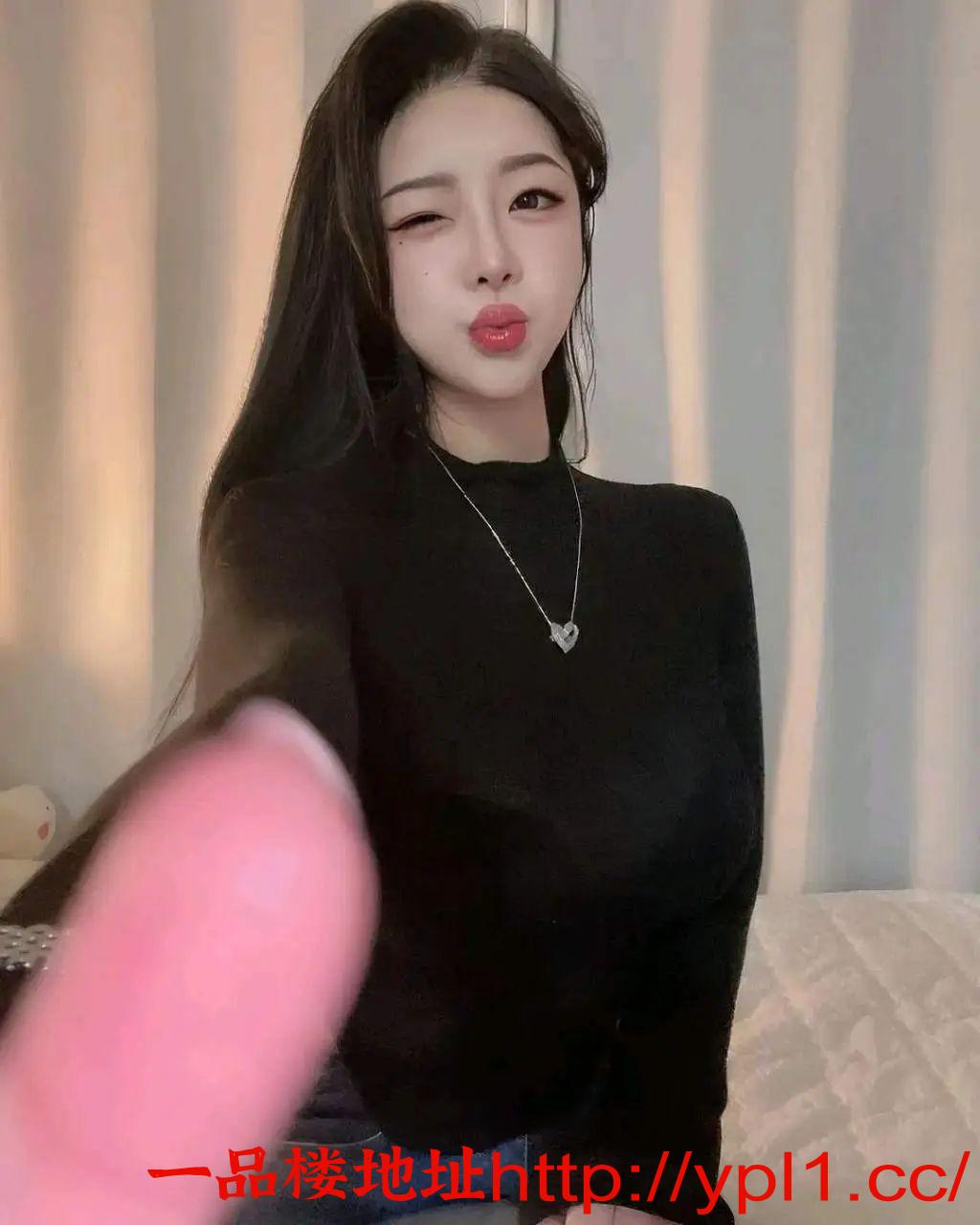 2437153732.jpeg